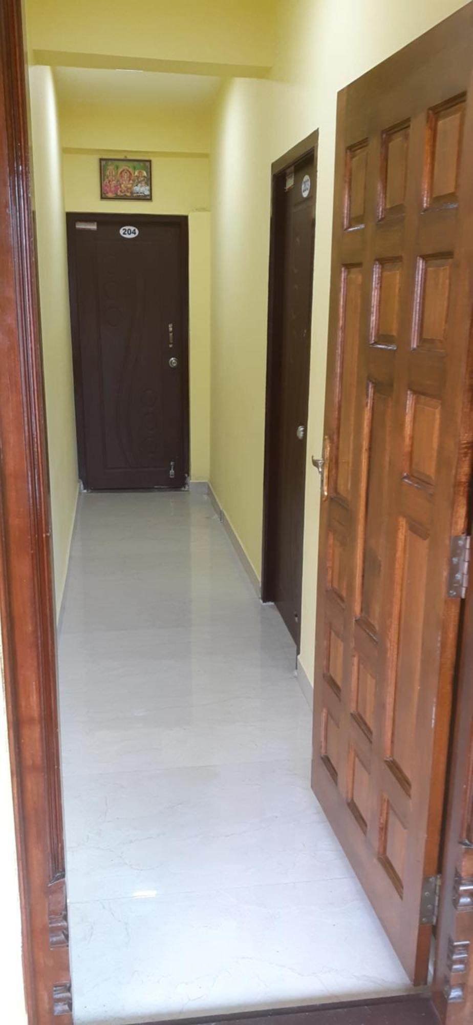 קנצ'יפוראם Varadhar Guest House מראה חיצוני תמונה